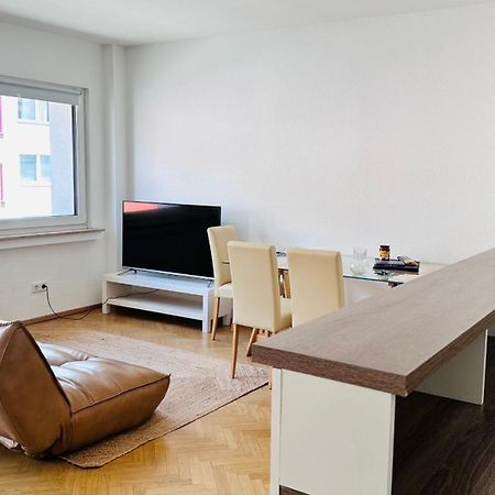 New - Cozy Apartment,Kitchen,Netflix And More Essen Extérieur photo