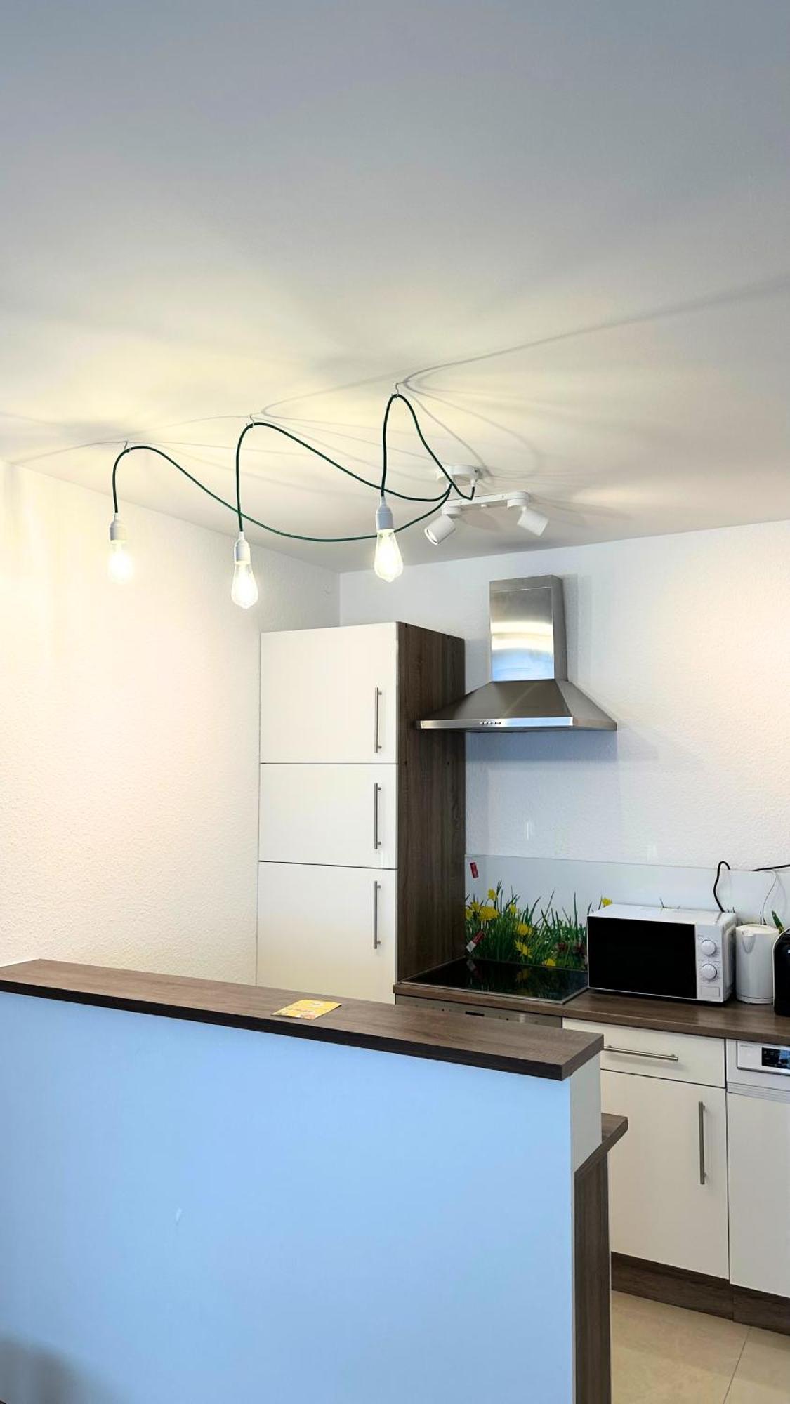 New - Cozy Apartment,Kitchen,Netflix And More Essen Extérieur photo