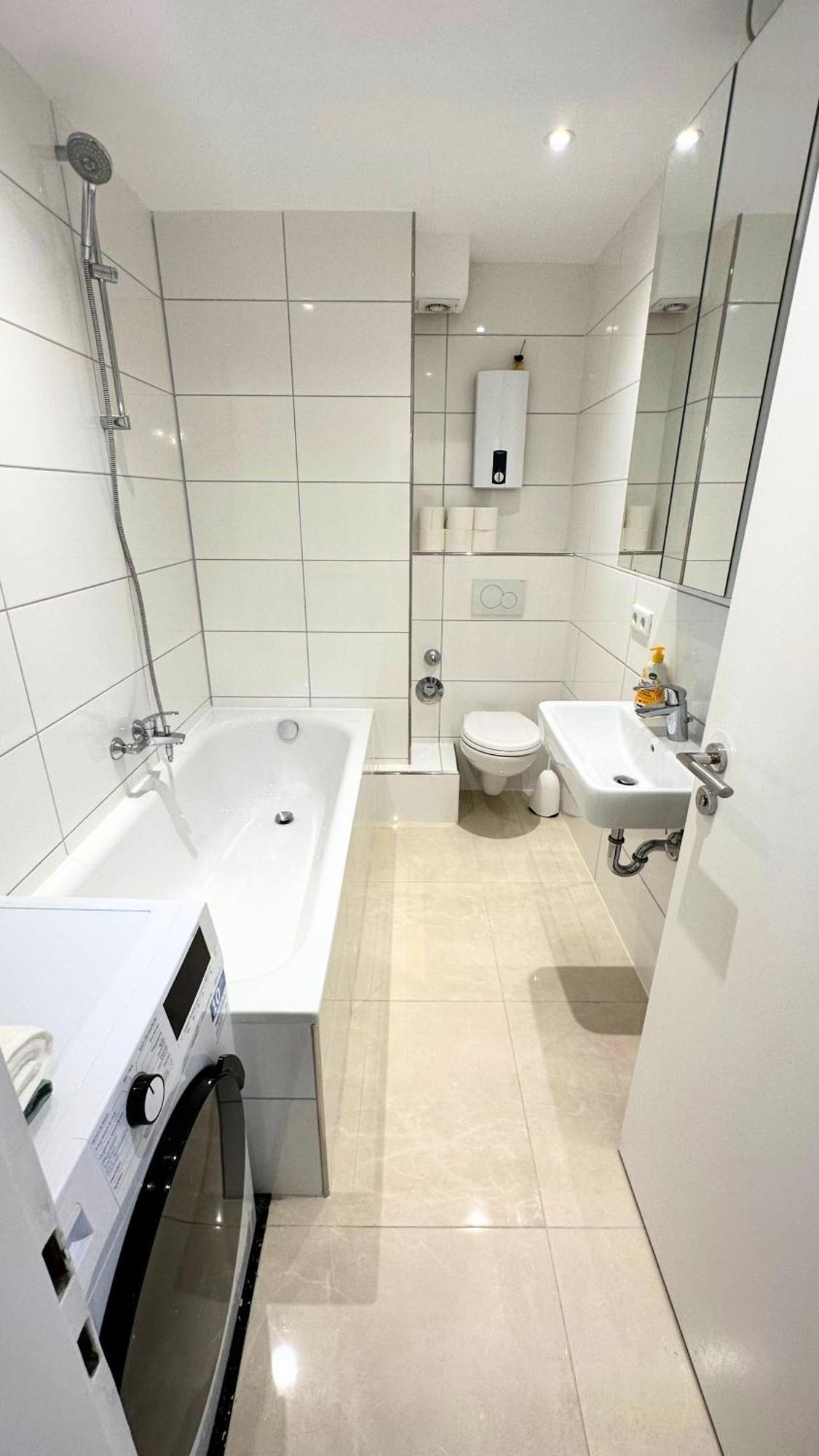 New - Cozy Apartment,Kitchen,Netflix And More Essen Extérieur photo